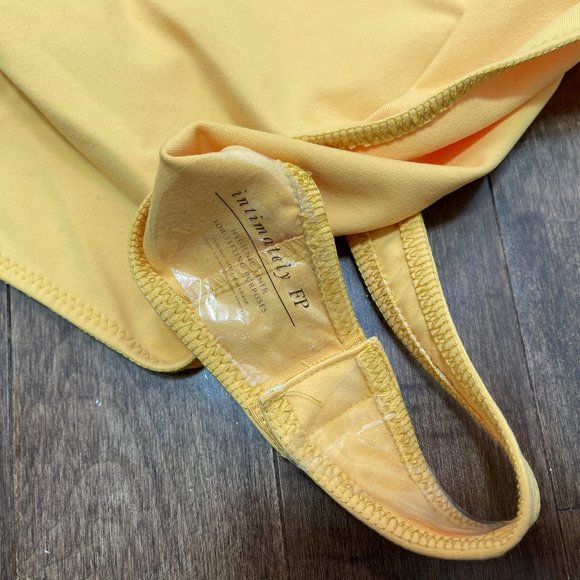 NWT Free People Somethin' Bout You One Shoulder Short Puff Sleeve Bodysuit sz XL - Picture 11 of 12